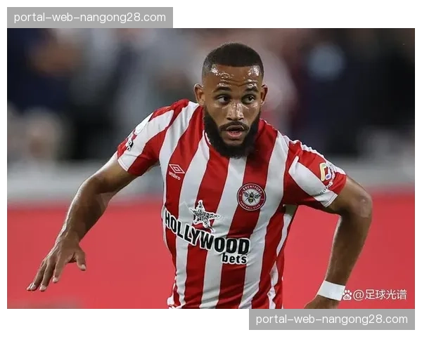 争议判罚主导比赛，VAR未介入点球引云达不莱梅主帅震怒