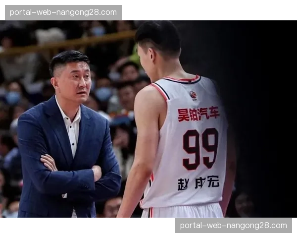 杜锋:我们打出了团队篮球,每位上场的队员都值得信任 杜锋:我们打出了团队篮球,每位上场的队员都值得信任